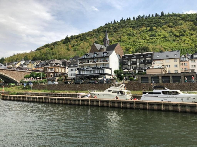 Others 2, Hotel am Hafen, Cochem-Zell