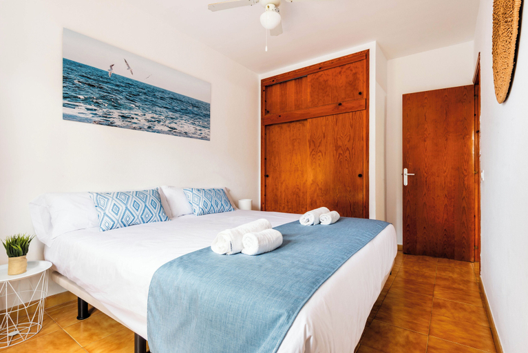 Bedroom 2, Apartamentos Mar Blanca, Baleares