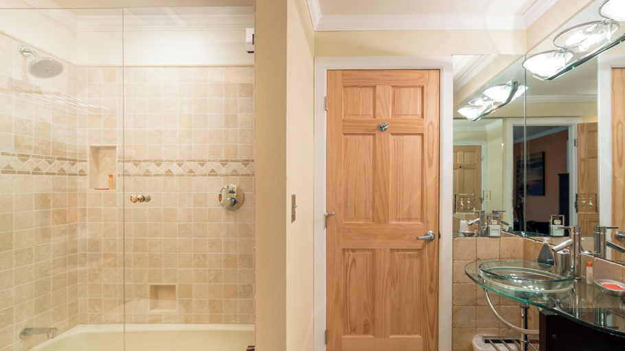Bathroom, Ore Station 2 by Avantstay Modern Oasis in the Heart of Telluride w/ Hot Tub, San Miguel
