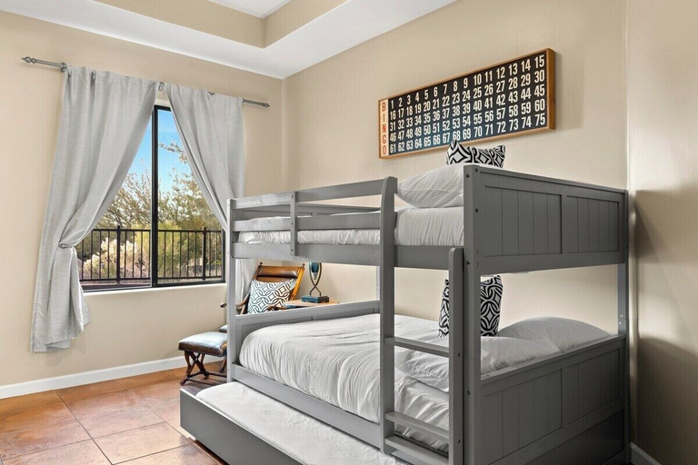 Bedroom 3, Dale, Maricopa