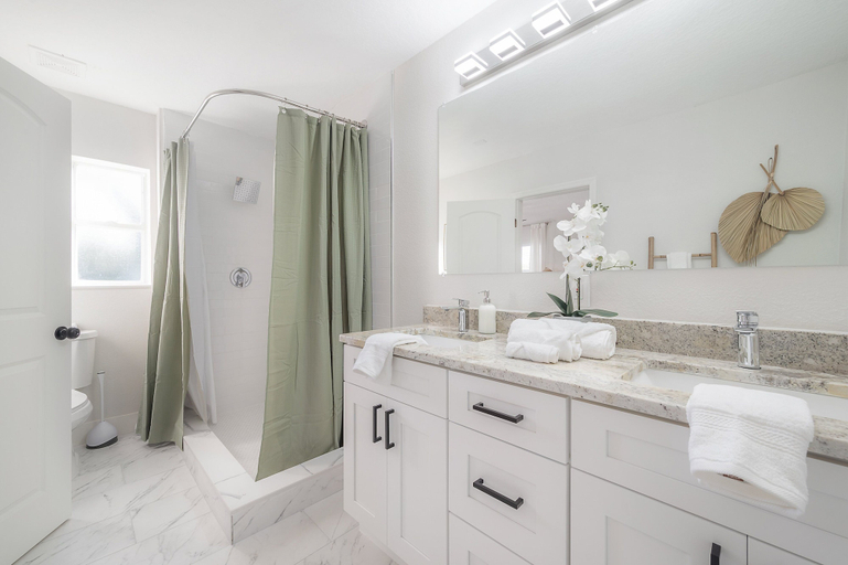 Interior 5, 125 Harbor Bluff Dr, Pinellas