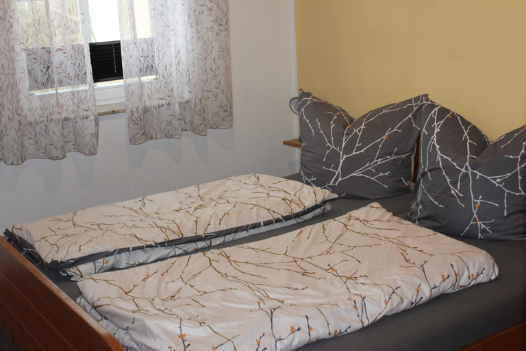 Bedroom 2, chicke Ferienwohnung in Struppen, Sächsische Schweiz-Osterzgebirge