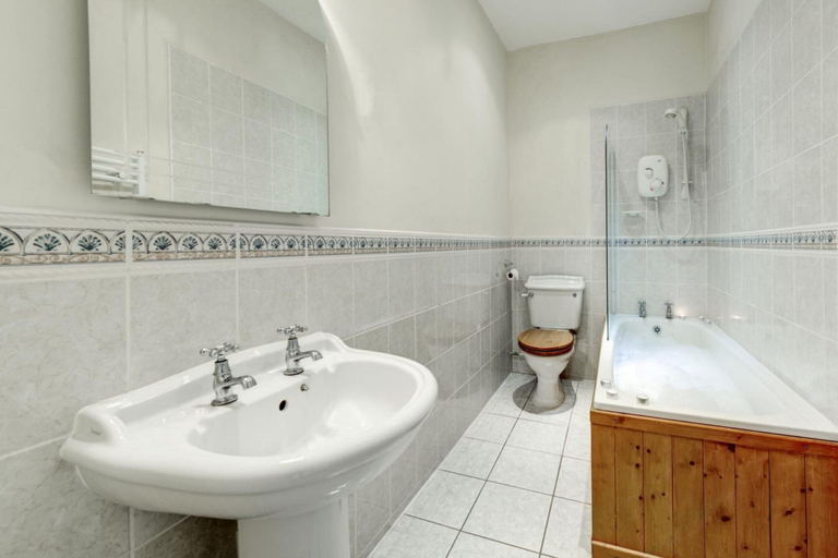 Bathroom 3, Holiday Home Near Slapton Sands, No Deposit, Devon