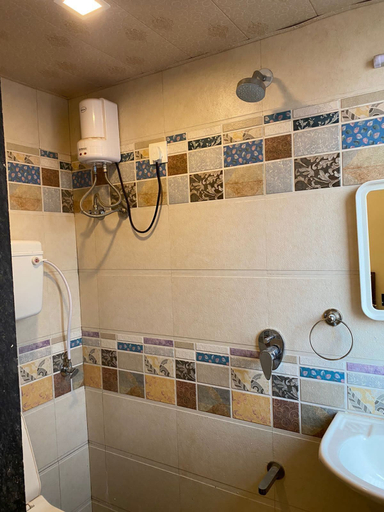 Bathroom 2, Kiana's Funstay, Pune