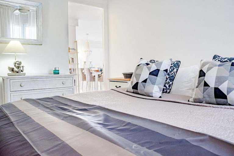Bedroom 3, CP - Modern Beachside Apartment in Estepona, Málaga