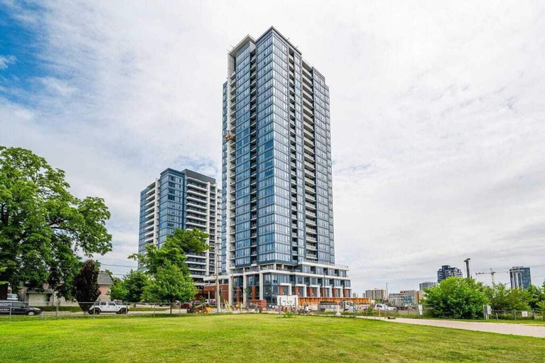 Room 3, High Rise 1BR Building With Gorgeous Views, Waterloo