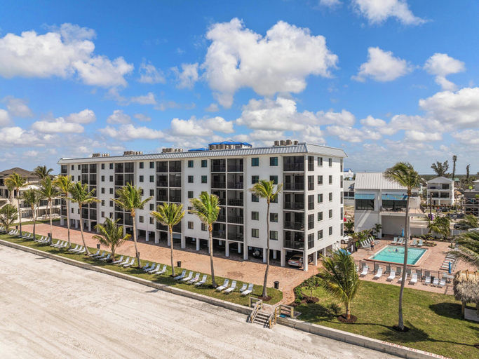 Exterior & Views 2, Seaside 3 by Distinctive Beach Rentals, Lee