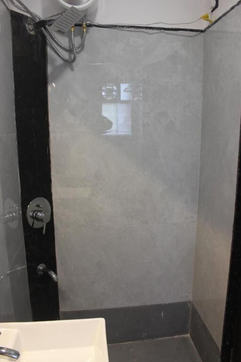 Bathroom 3, Zenora Stays, Pune