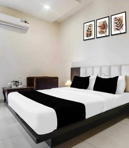 Room 4, SSR STAY, Amritsar