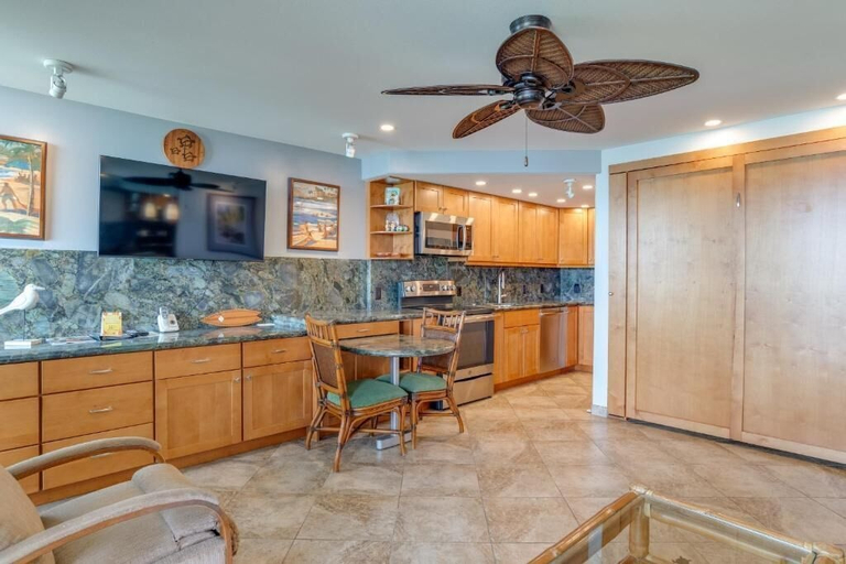 Private kitchen 3, The Hale Pau Hana, Maui