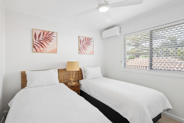 Room 5, Thirty Nine Albatross - Apartment 5, Gold Coast