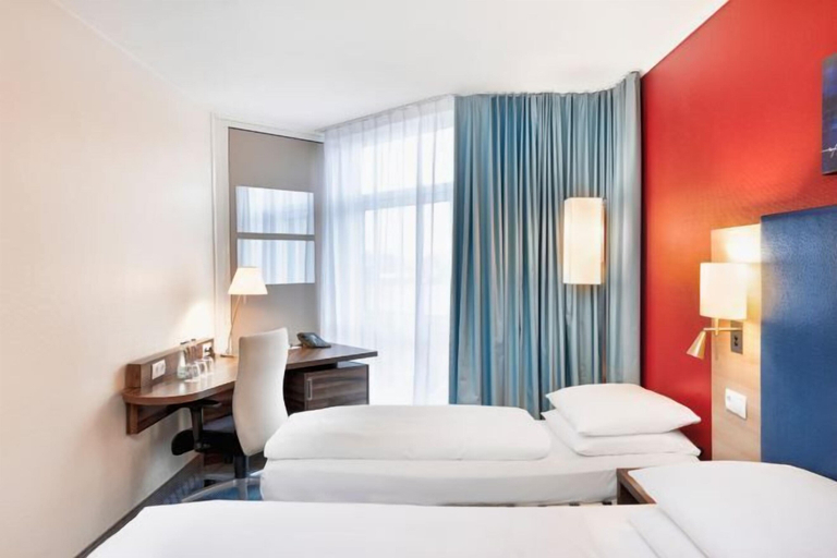 Bedroom 3, H+ Hotel Köln Brühl by Sunday Hotels, Rhein-Erft-Kreis