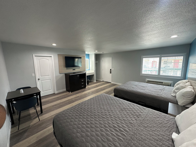 Bedroom 3, Palm Motel - Rosemead, Los Angeles