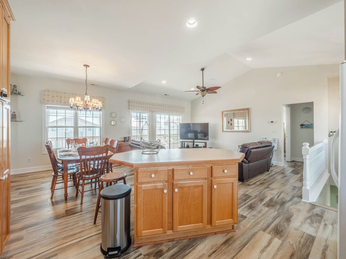 Others 4, Perfectly Tangy by Topsail Realty, Pender