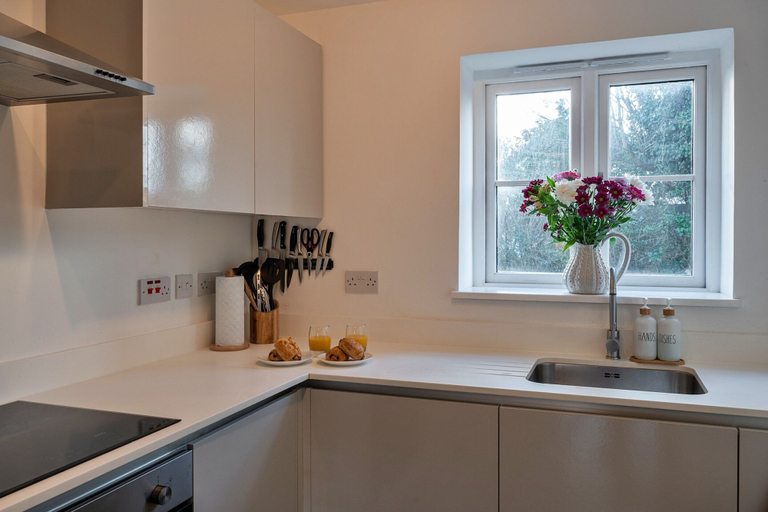 Private kitchen 3, Charming Retreat in Cornwall Near Bude Beaches, Cornwall
