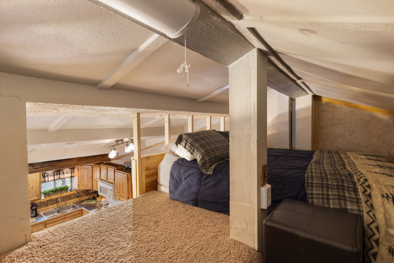 Interior 5, Hayloft Hollow, Fremont