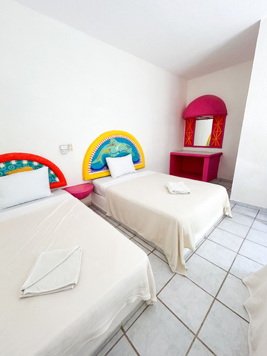 Room 5, Kaia Beach Hotel, Dist. Pochutla
