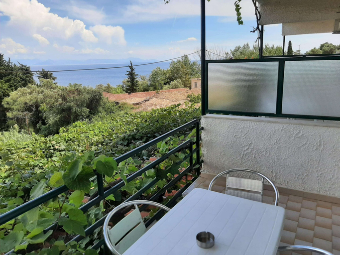 Others 3, Amazing apartment in Mpenitses with terrace, Ionian Islands