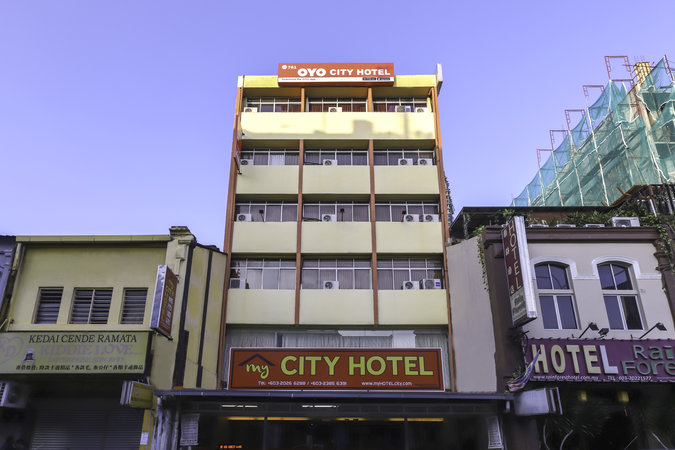 Exterior & Views
