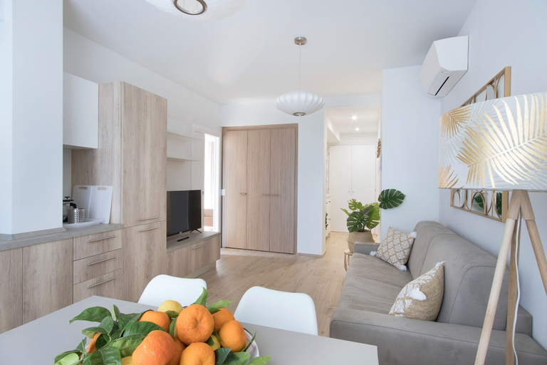 Room 3, Italianway - Cristoforo Colombo 12 INT 5, Imperia