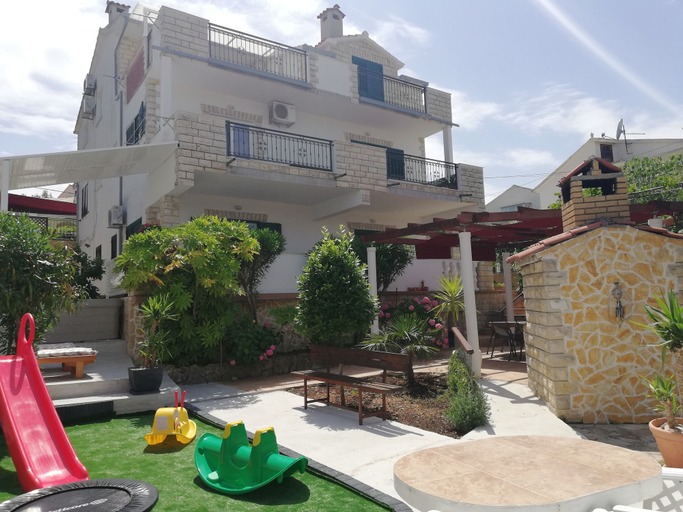 Exterior & Views, Modern Apartment with pool and terrace, Trogir
