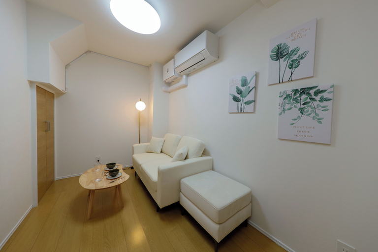 Bedroom 2, Oakiville Nezu, Bunkyō