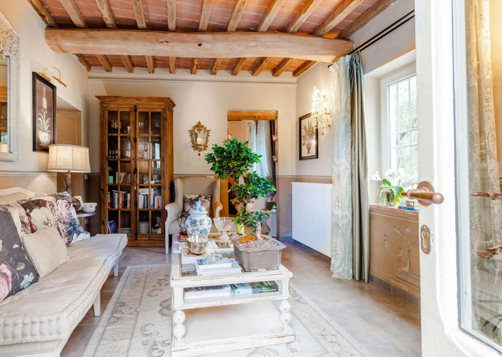 Others 2, Villa Gianna in Montecarlo, Lucca