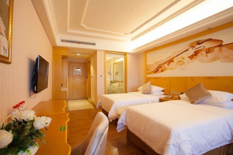 Bedroom 4, Vienna International Hotel (Chenzhou Wuling Square), Chenzhou