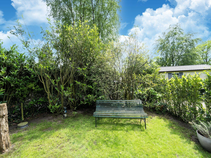 Others 5, Pleasing Chalet in Stegeren near Forest, Ommen