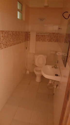 Bathroom 5, Taita Luxury Hotel Wundanyi, Wundanyi
