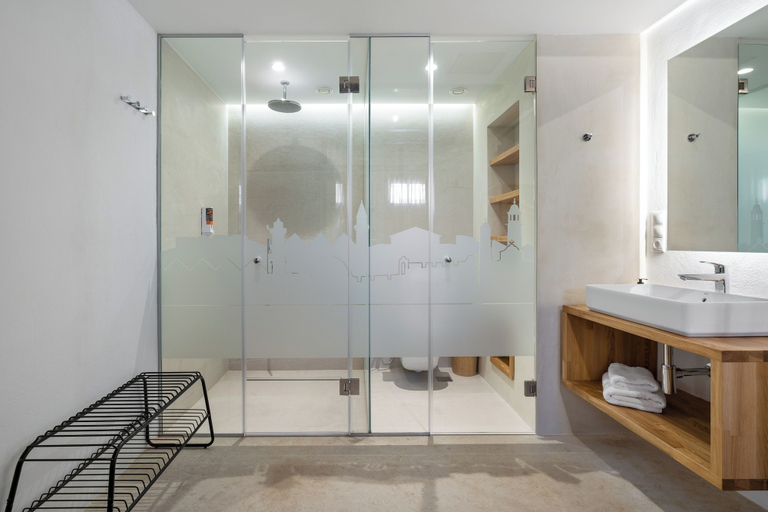 Bathroom 5, Monk Rooms, Crete