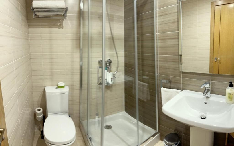 Bathroom 4, Apartamento Europa Prados - Atenea, Asturias