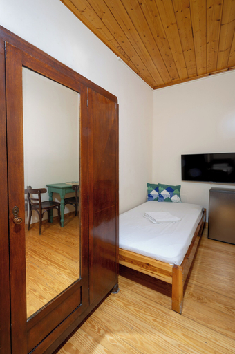 Bedroom 4, Hotel Patrai, Ionian Islands