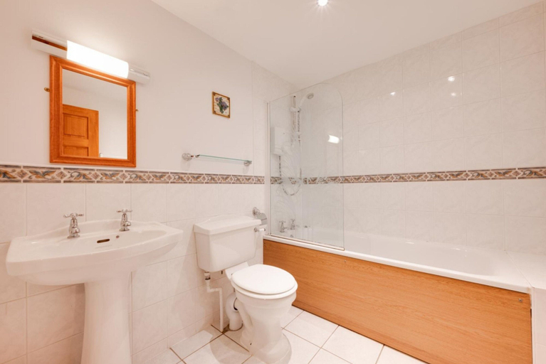 Bathroom, Cherry at Buckland Court, Devon