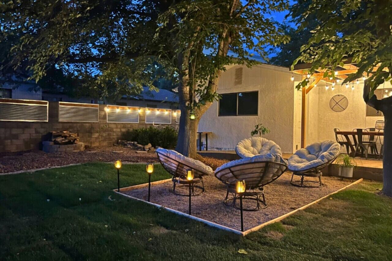 Primary image, Walkable~ Bikes~ Firepits~ Petsok~ Bbq~ Dining, Washington