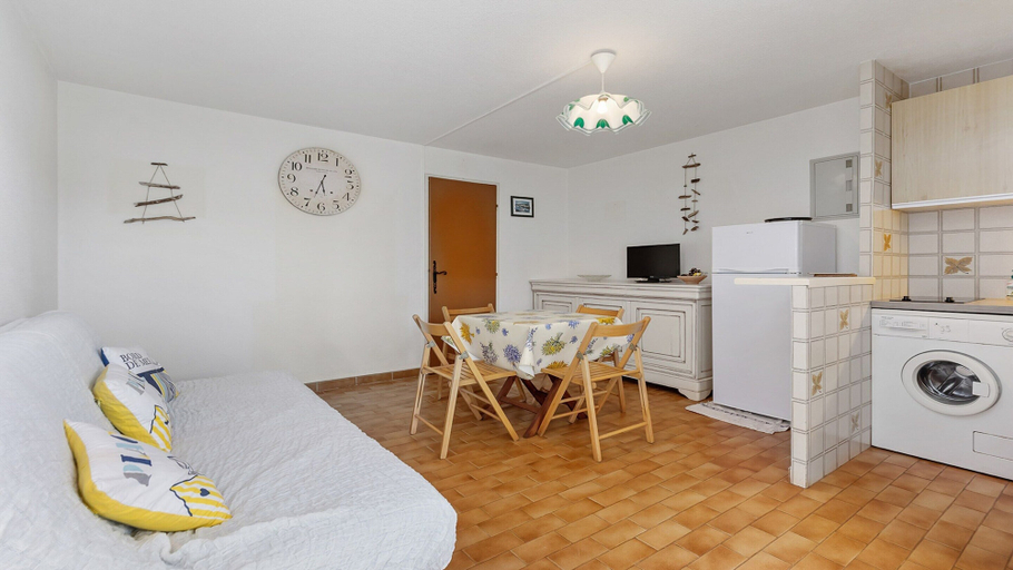 Living room 5, Cozy Retreat Near Agde Beach, Hérault
