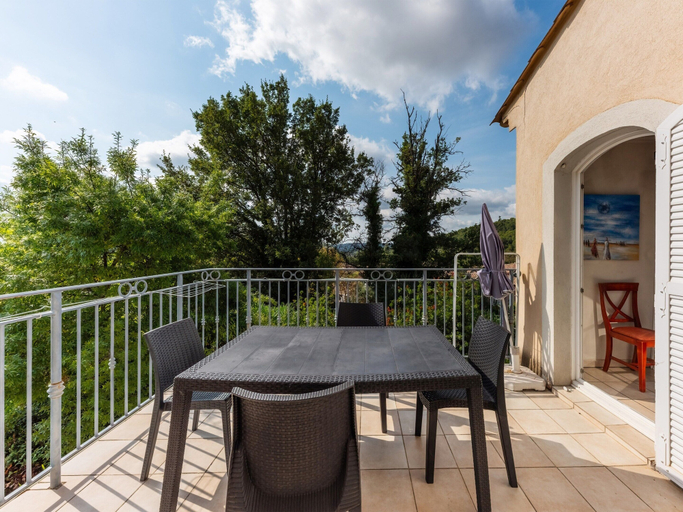 Balcony 4, D. de Camiole M Ndeg105 - 4P8, Var