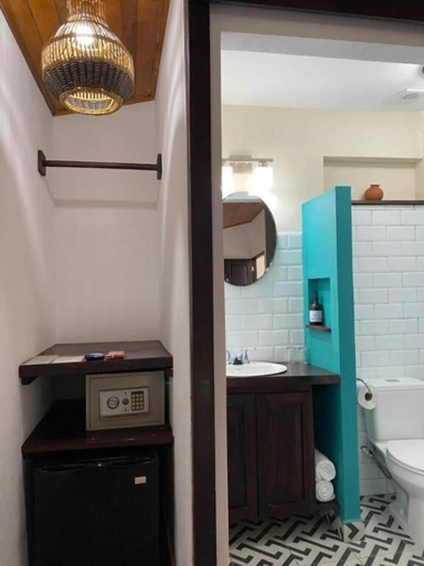 Bathroom 5, La Fortuna Lodge by Treebu Hotels, San Carlos