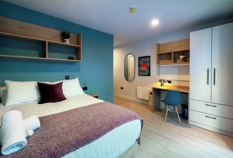 Room 4, Queen Street Place