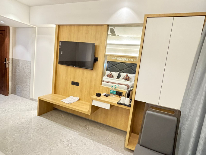 Interior 3, Hotel Imperial Suites - Airoli, Thane