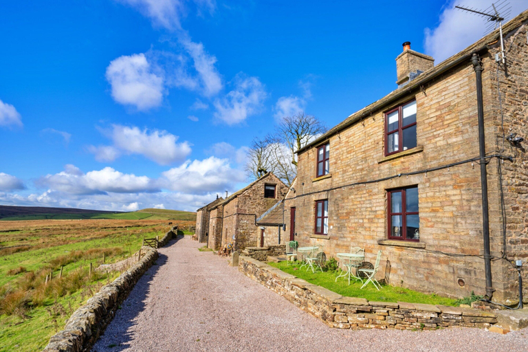 Exterior, Barn in Peak District With Countryside Views, Derbyshire