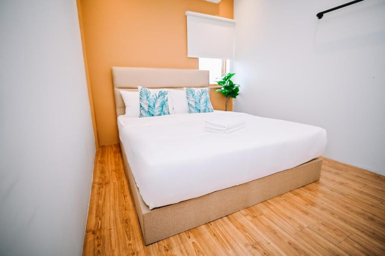 Others 3, Swing & Pillows - Lebuh Victoria, Penang, Penang Island