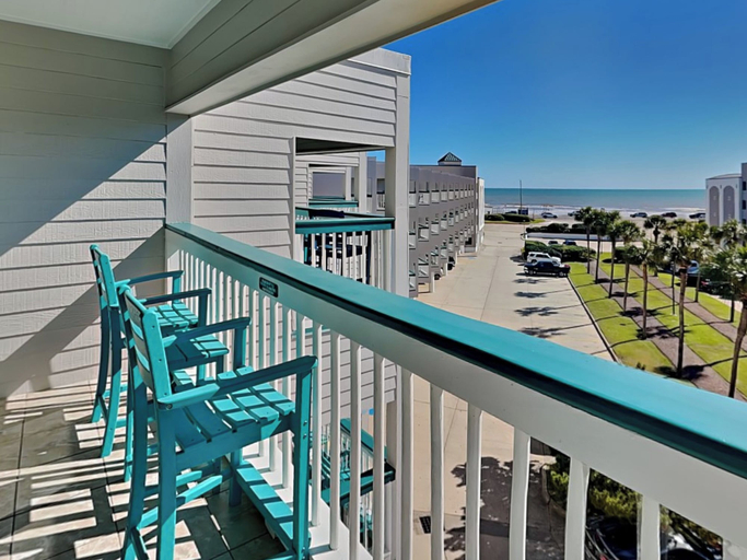 Front of property 4, Casa Del Mar 3 by Ryson Vacation Rentals, Galveston
