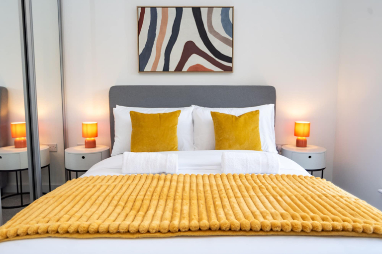 Room 2, Belgrave Village Stylish Apartment, Birmingham