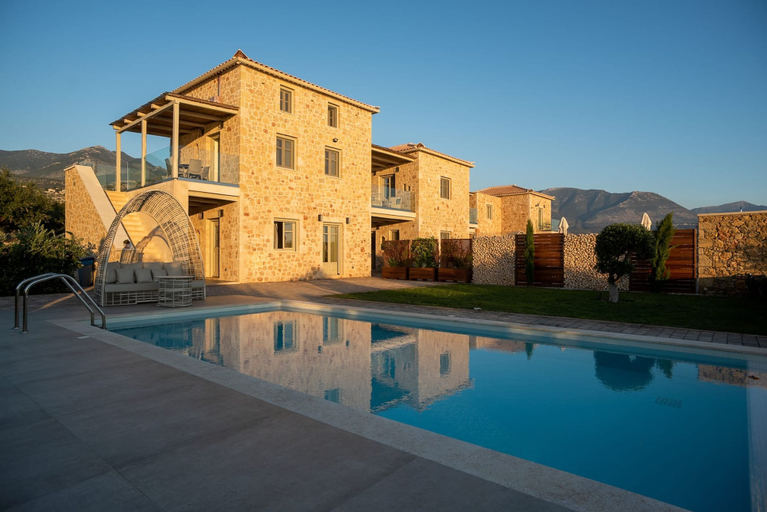 Room 4, Villa I With Private Pool, Peloponnese