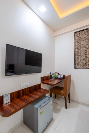 Others 5, StayBird - Nest, Kharadi, Pune