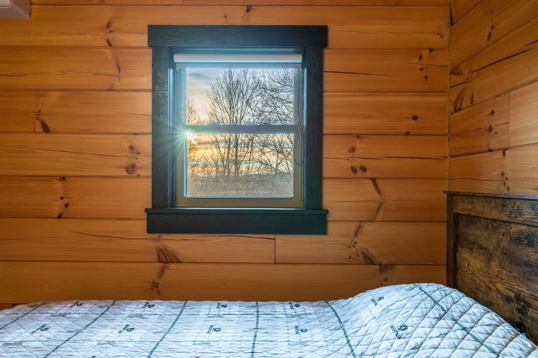 Room 2, Schilling Hill, Tuscarawas