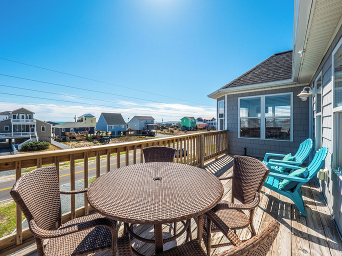 Others 1, Both Sides Now by Topsail Realty, Pender