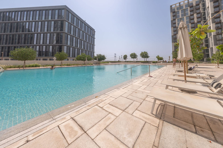 Room 5, Dubai Hills Stunning 1 bed for 4 People, Dubai