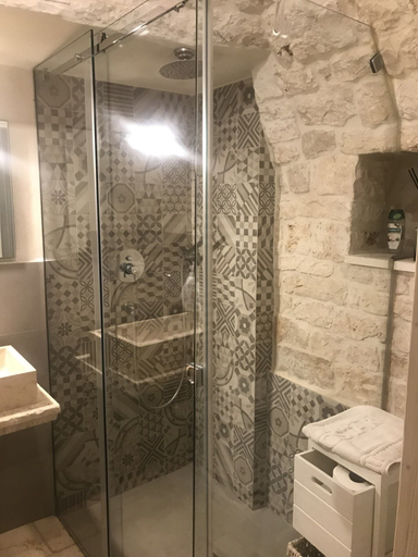 Bathroom 5, b&b Pignarè, Bari